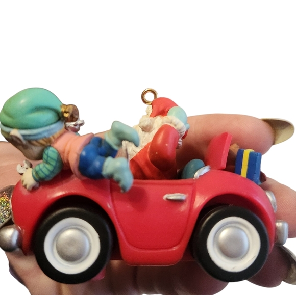 Vintage Enesco Red Christmas Eve-mergency Toy Car Over Light Ornament Santa Elf - Picture 8 of 11